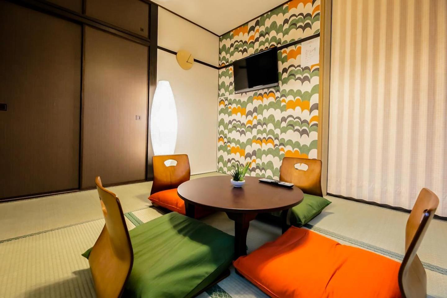 Funhouse-To North Umeda Guestresidence Osaka Rum bild